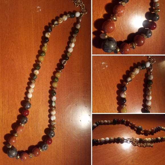 Sparkling Beaded Necklace - Picture 1 of 5